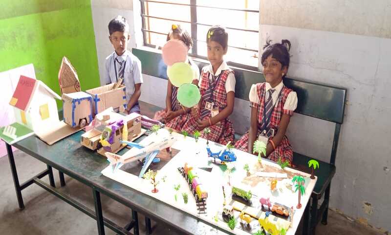 Student science presentation